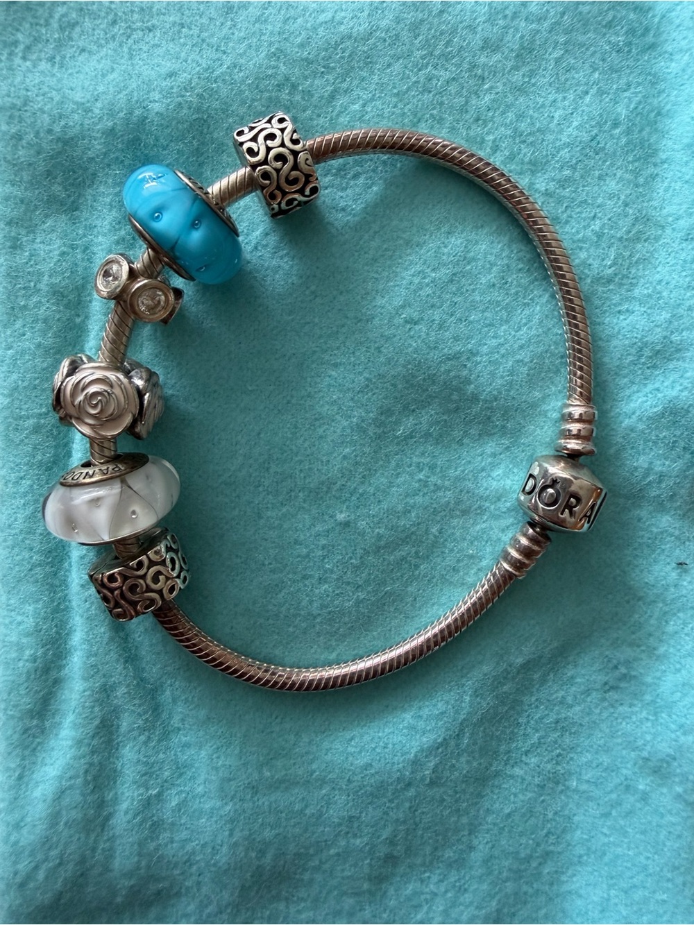 PANDORA Silver Bracelet with 4 charms - Picture 2 of 2